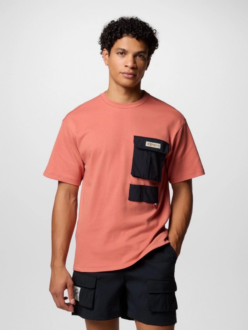 Columbia Cove Beach Pocket T-Shirt Men’s M Mars Black Short Sleeve Tee